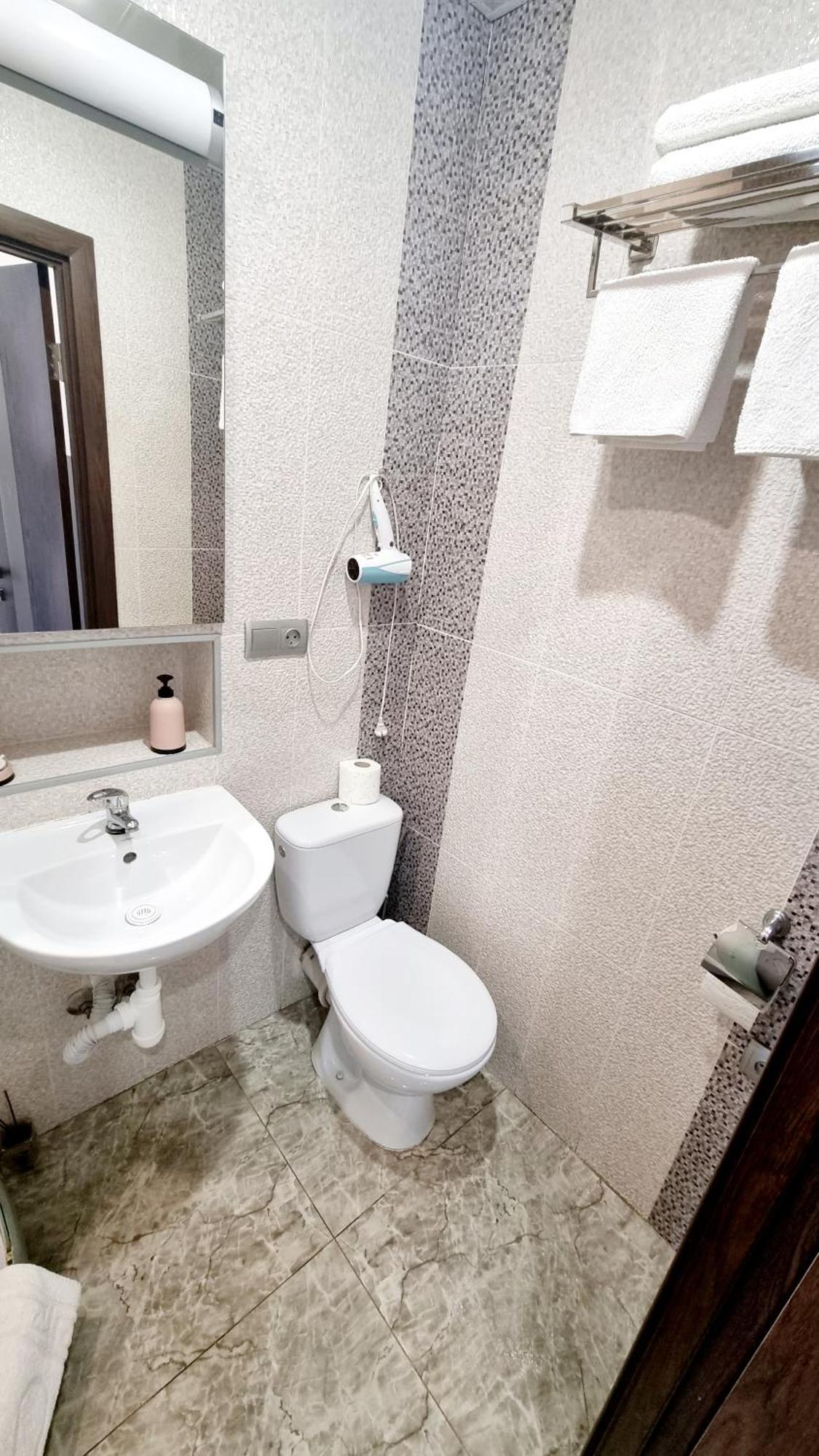 Apartment Mitskevycha Square 5 Lviv Bagian luar foto