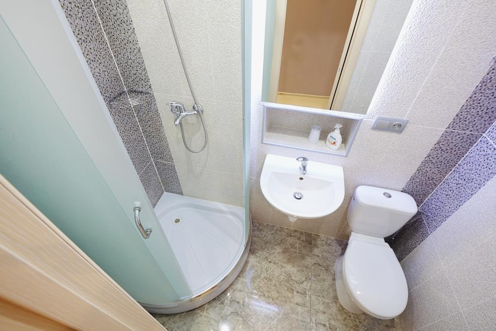 Apartment Mitskevycha Square 5 Lviv Bagian luar foto
