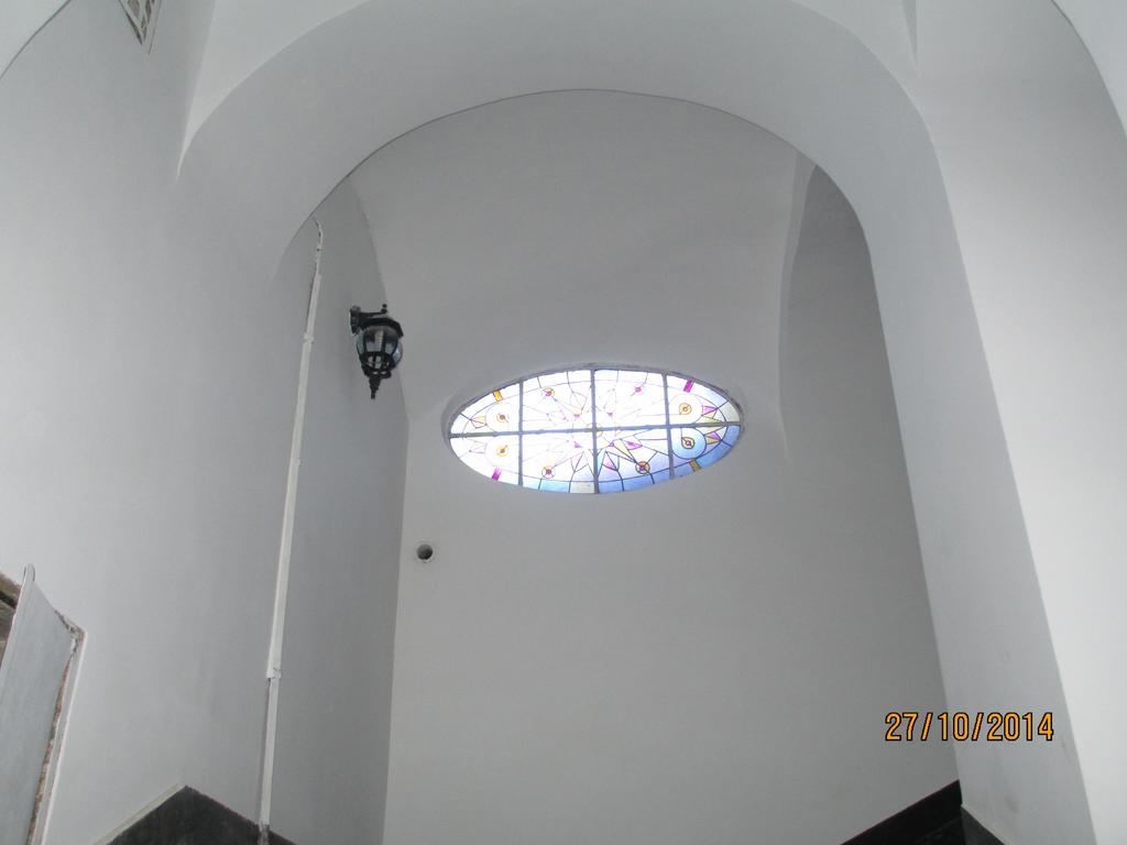 Apartment Mitskevycha Square 5 Lviv Bagian luar foto